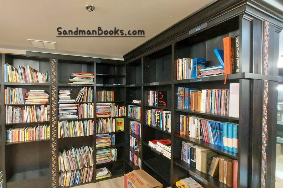 Saugatuck Corner Books Sandman Michigan